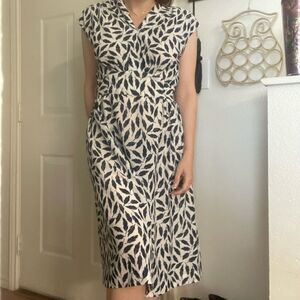 Vintage 70s House Dress Leaf‎ Mod Pattern Size Small